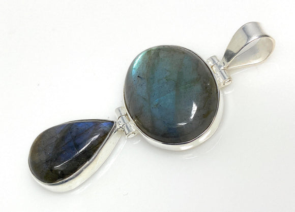 Labradorite Pendant, Gemstone Pendant, Gemstone Jewelry, Sterling Silver Pendant, Silver Jewelry, Wholesale Pendant, Gifts for Her